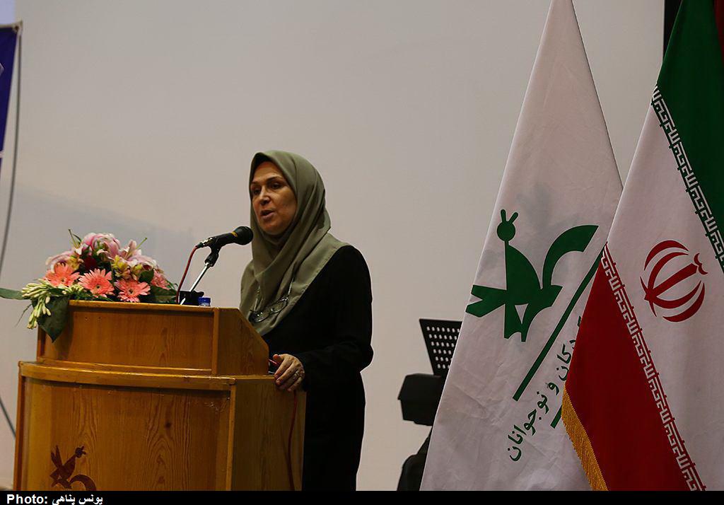 مطبوعات کودک و نوجوان سفیران محیط زیست اند مهناز مظاهري معاون آموزش و پژوهش سازمان حفاظت محيط زيست