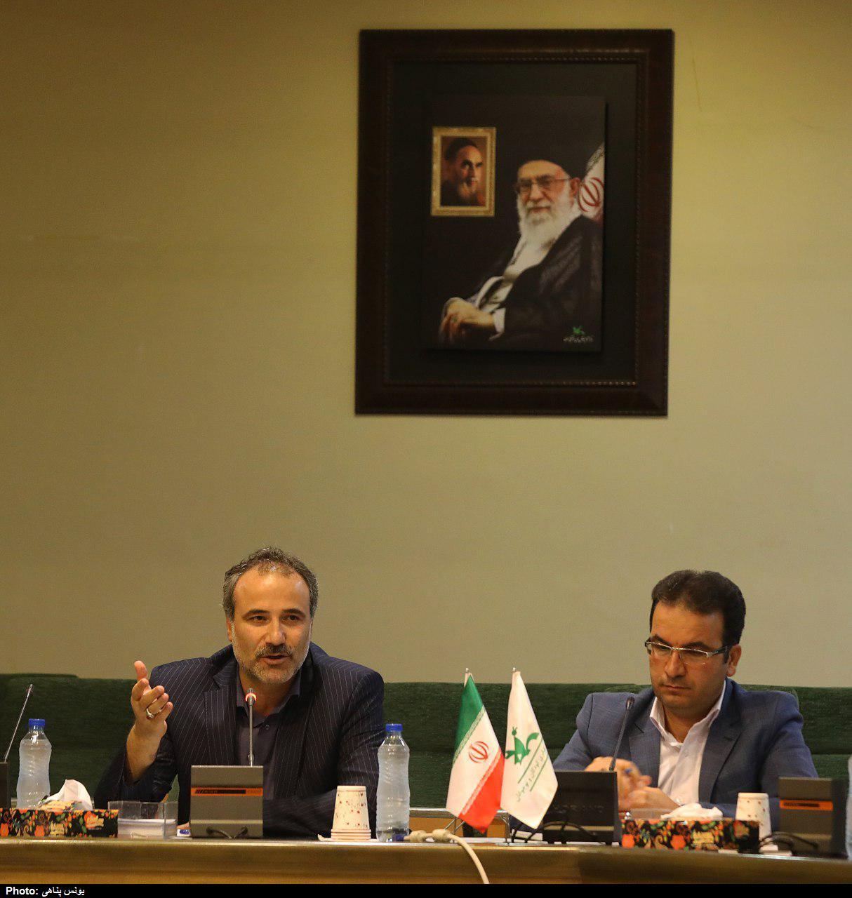 نشست امور اداري/ عکس از يونس پناهي لزوم یگانگیرویه در اجرای بخشنامهها و دستورکارها