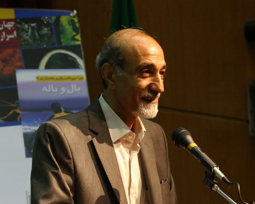 مجيد عميق مترجم کتابهاي کودک و نوجوان ترجمهی مطلب علمی، باید بوی علم بدهد!