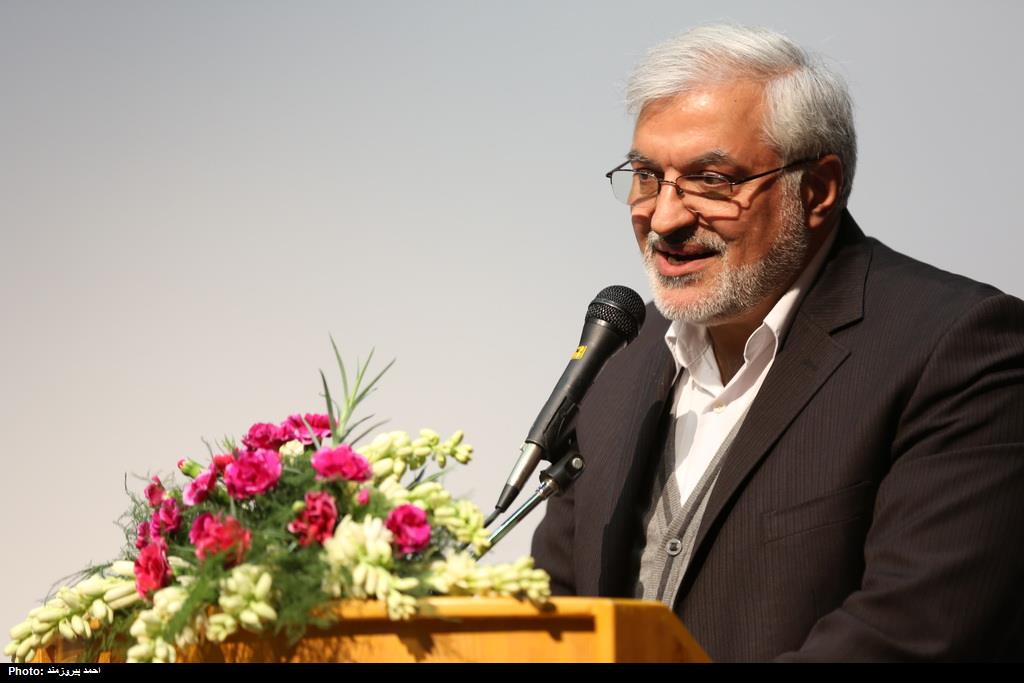 عليرضا حاجيانزاده مديرعامل کانون پرورش فکري کودکان و نوجوانان مدیرعامل کانون از دستآوردهای حقوق کودک در ایران دفاع کرد