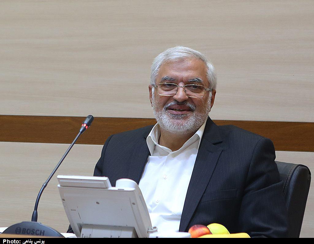 عليرضا حاجيانزاده ، مديرعامل کانون پیوند جریان عادی کتابخانهها به جشنوارههای کانون